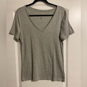 A New Day V-Neck Gray Top Size L